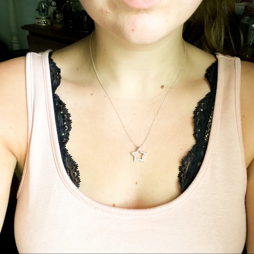 Beautiful Star Stirling Silver Necklace! ⭐️💫